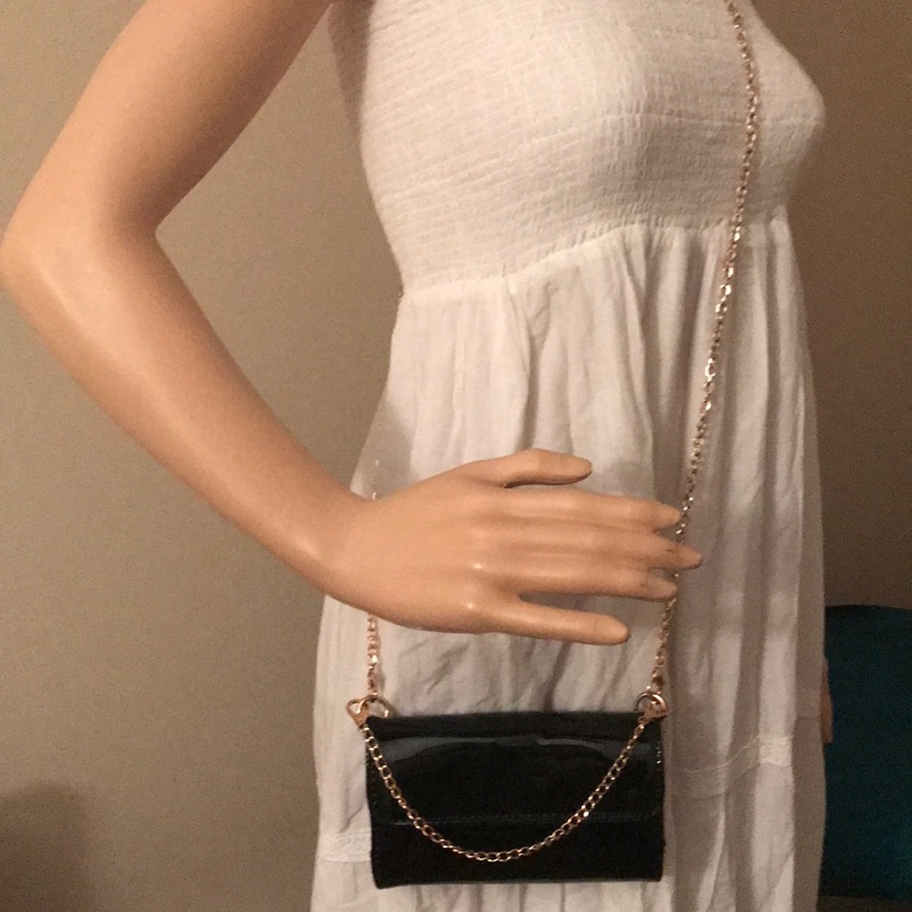 Crossbody Credit Cards and Cell Phone Wallets
